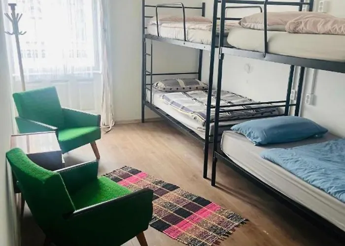 Hostel Ejjeli Majom *